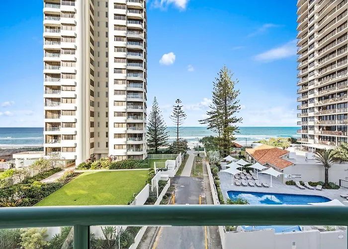 Emerald Sands Holiday Apartments